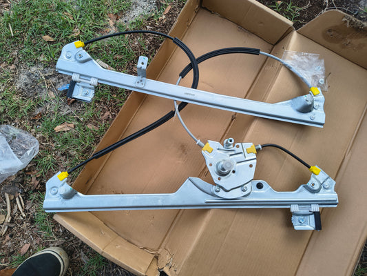 1999-2006 Chevy Silverado GMC Sierra Front Driver Side Manual Window Regulator 🛻⚙️