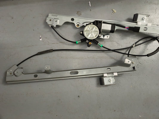 2007–2014 Chevrolet Silverado & GMC Sierra Rear Passenger Side Power Window Regulator 🛠️🚗