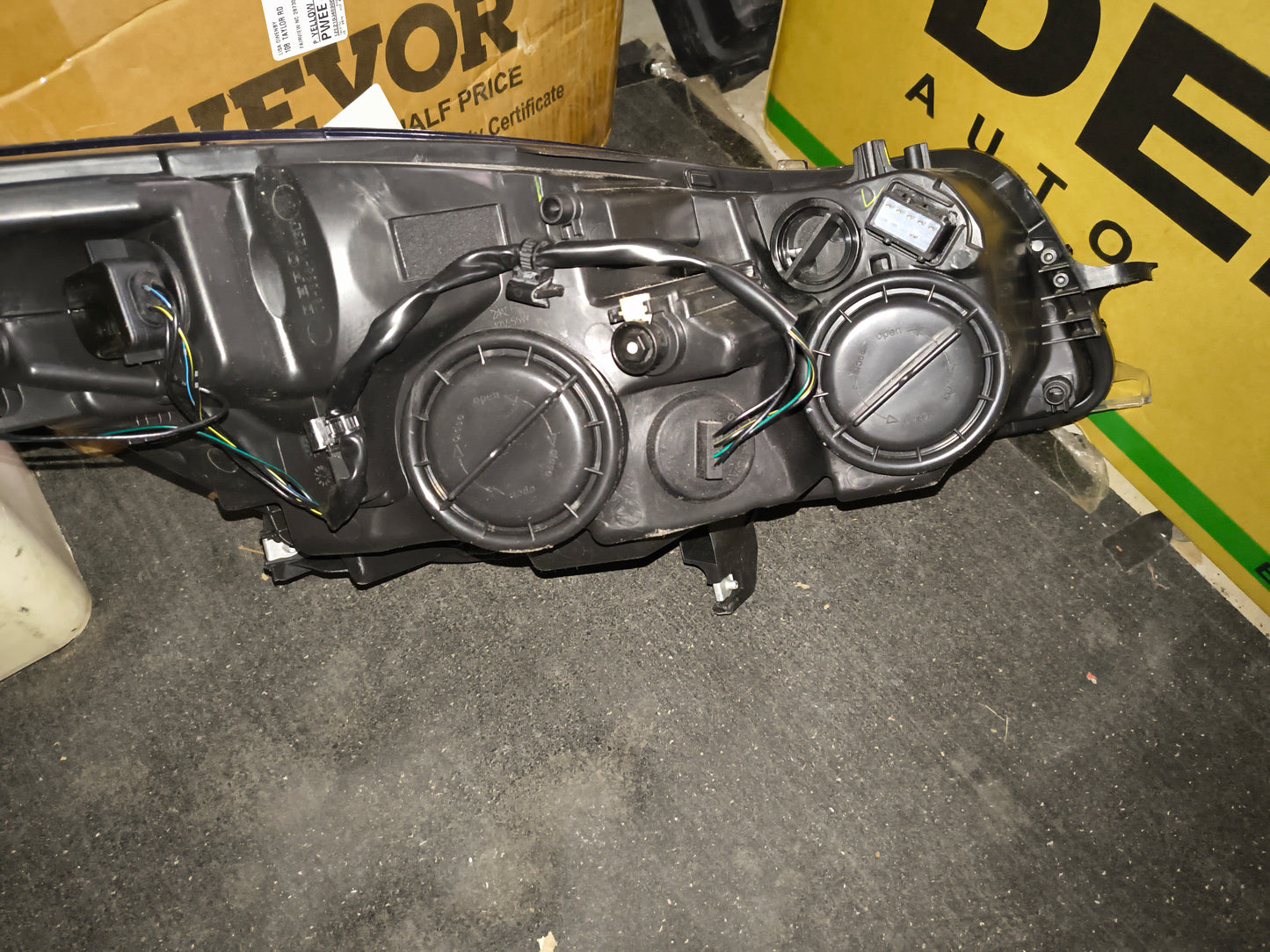 2011-2013 Buick Regal Driver Side Halogen Headlight