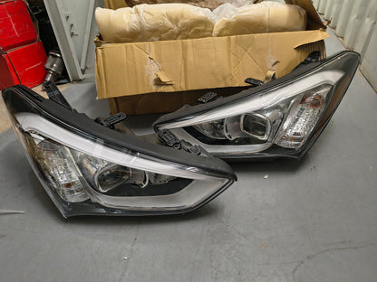 2013-2016 Hyundai Santa Fe Sport Driver & Passenger Side Halogen Headlights Set 🛻💡