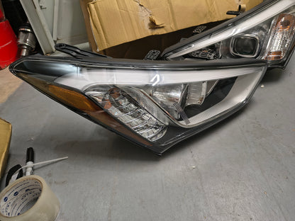 2013-2016 Hyundai Santa Fe Sport Driver & Passenger Side Halogen Headlights Set 🛻💡