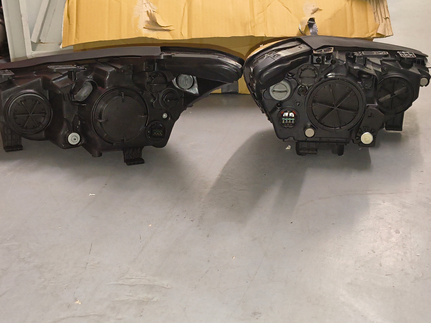 2013-2016 Hyundai Santa Fe Sport Driver & Passenger Side Halogen Headlights Set 🛻💡