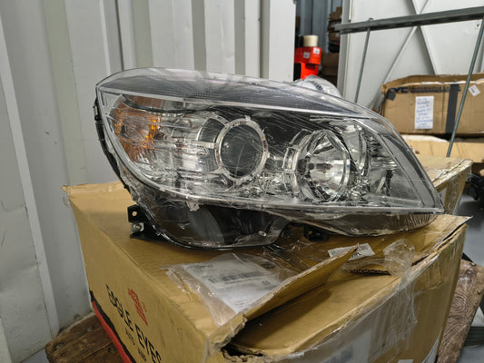 2008-2011 Mercedes-Benz C-Class Driver & Passenger Side Halogen Headlights Set 🛻💡