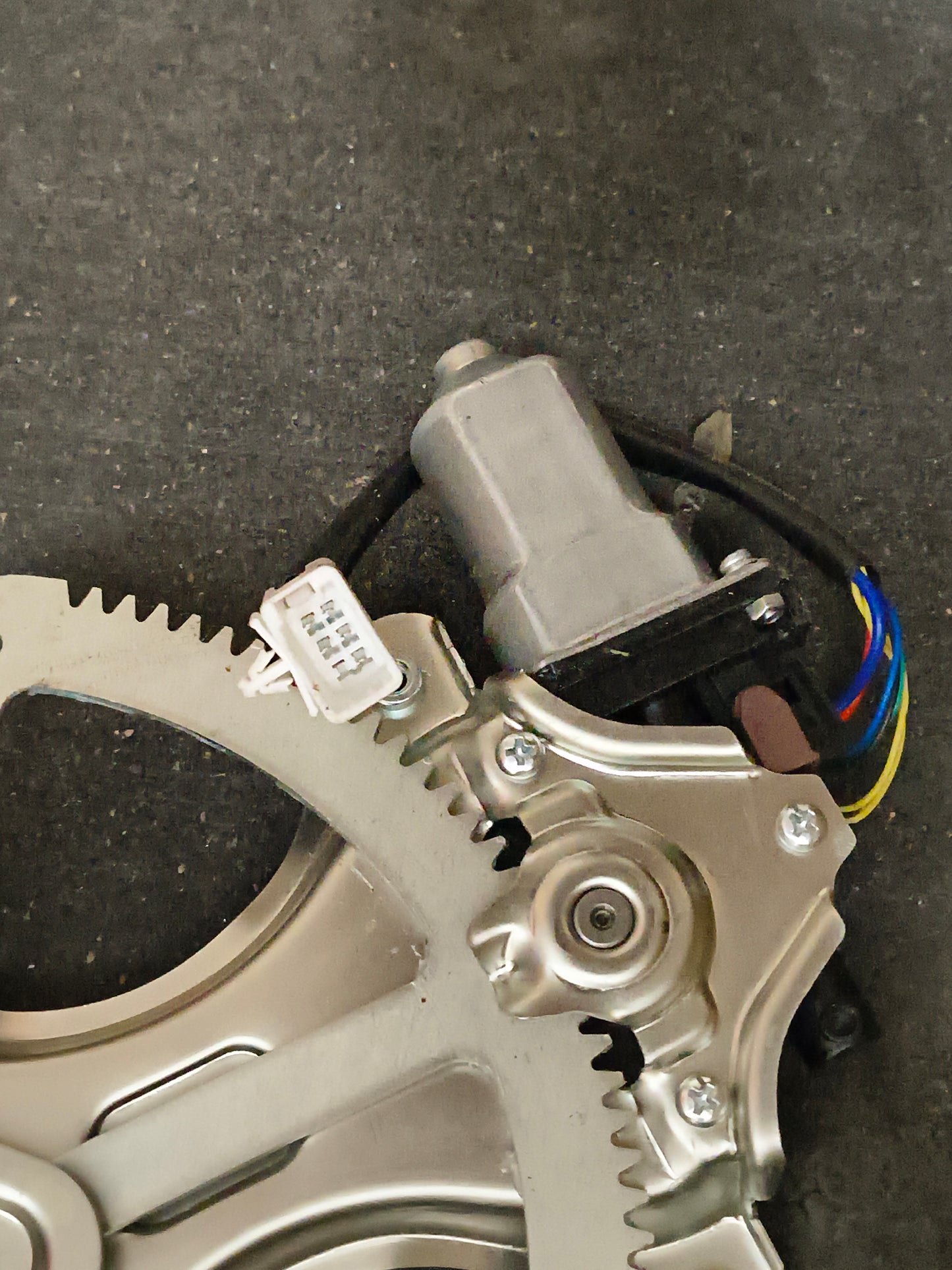 2000-2006 Toyota Tundra Sequoia Front Passenger Right Side Power Window Regulator with Motor 🚘⚡