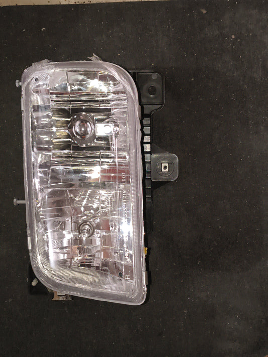 1992-2000 GMC Yukon & 1999-2000 Cadillac Escalade Driver Side Headlight Assembly with Bulb 🚘💡