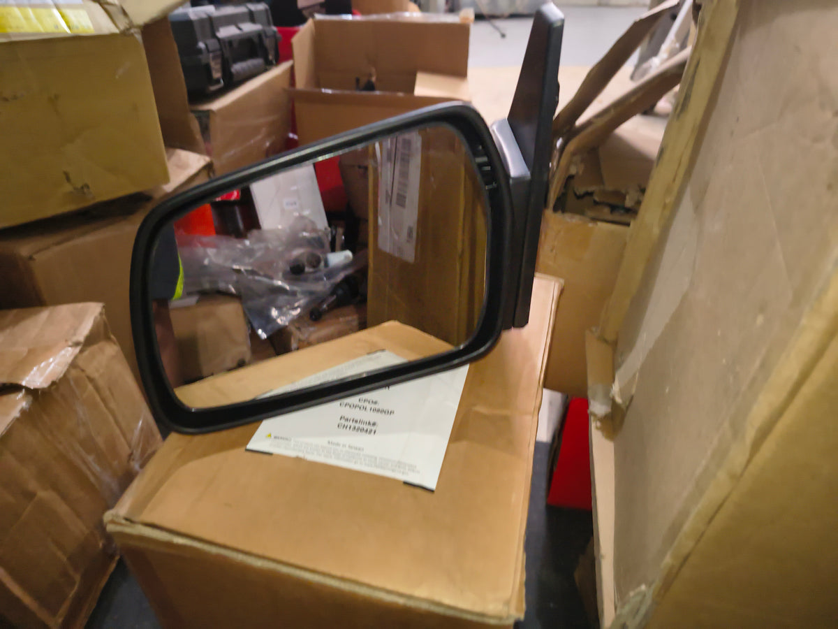 1989-1998 Geo Tracker / Suzuki Sidekick / 1998 Chevy Tracker Left Driver Side Manual Mirror Assembly (Paintable) 🚘 🪞