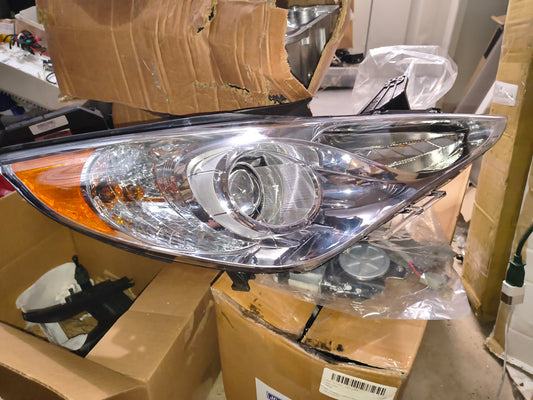 2011-2014 Hyundai Sonata Passenger Right Side Halogen Headlight Assembly 🚘💡