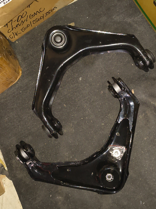 1999-2012 Chevy Silverado / GMC Sierra 1500 HD / 2500 / 3500 & Hummer H2 Front Upper Control Arm & Ball Joint Assembly 🛞🔧