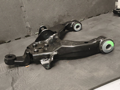 1996-2002 Toyota 4Runner Front Driver Side Lower Control Arm (Left LH) 🚘🔩