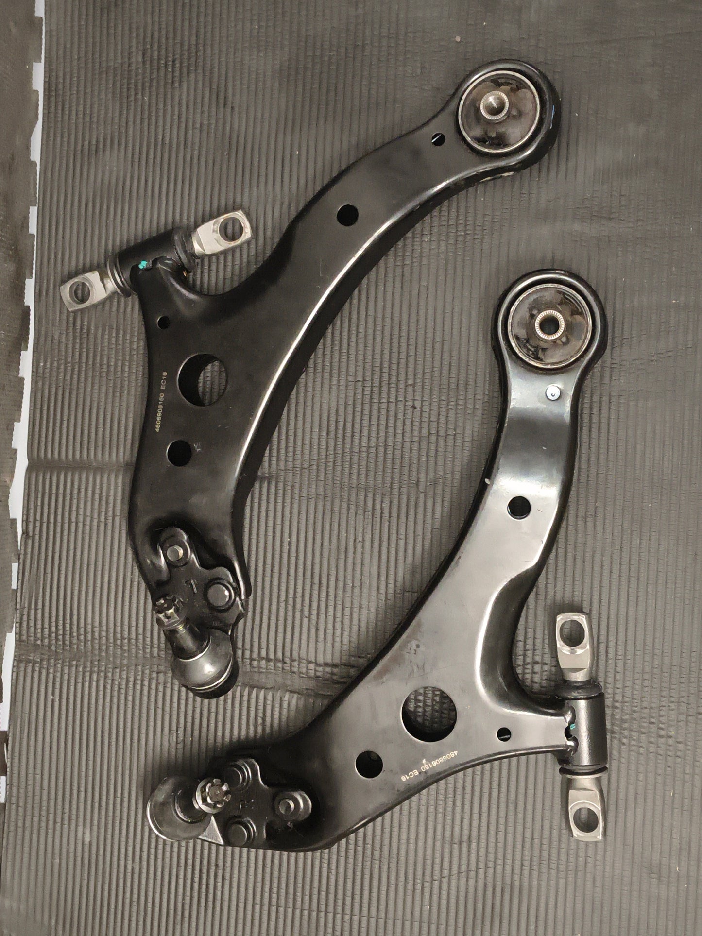 2007-2017 Toyota Camry & 2007-2018 Lexus ES350 Front Driver & Passenger Side Lower Control Arm Pair OEM (LH & RH Set) 🚘🔩