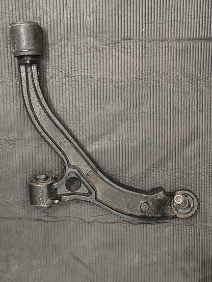 2001-2007 Chrysler Town & Country, Dodge Caravan & Grand Caravan Front Driver Side Lower Control Arm with Ball Joint 🚘🔩