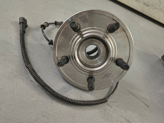 2002-2005 Ford Explorer, Mercury Mountaineer & Lincoln Aviator Front Wheel Bearing & Hub Assembly with ABS Sensor (5 Lug, 4WD / AWD) 🚘🔩