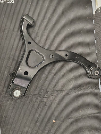 2007-2012 Hyundai Santa Fe & 2011-2013 Kia Sorento Front Driver Side Lower Control Arm Assembly with Ball Joint & Bushing 🚘🔩