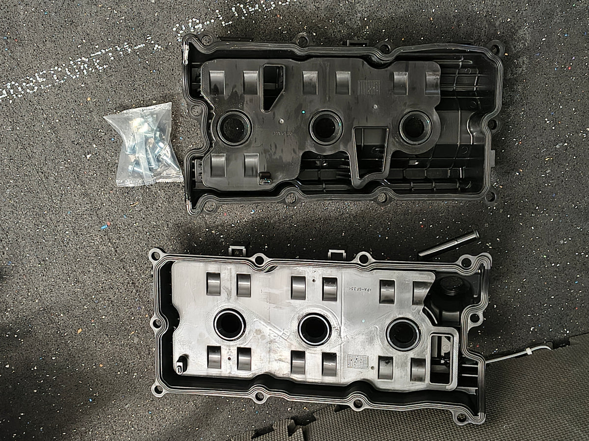 2003-2008 Nissan 350Z & Infiniti G35, M35, FX35 3.5L V6 Driver & Passenger Engine Valve Covers Pair with Gaskets & Hardware 🚘⚙️