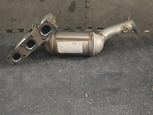 2001–2006 BMW 325i / 325Ci / 330i / 330Ci (2.5L & 3.0L) Rear Exhaust Manifold Catalytic Converter 🚘🔧