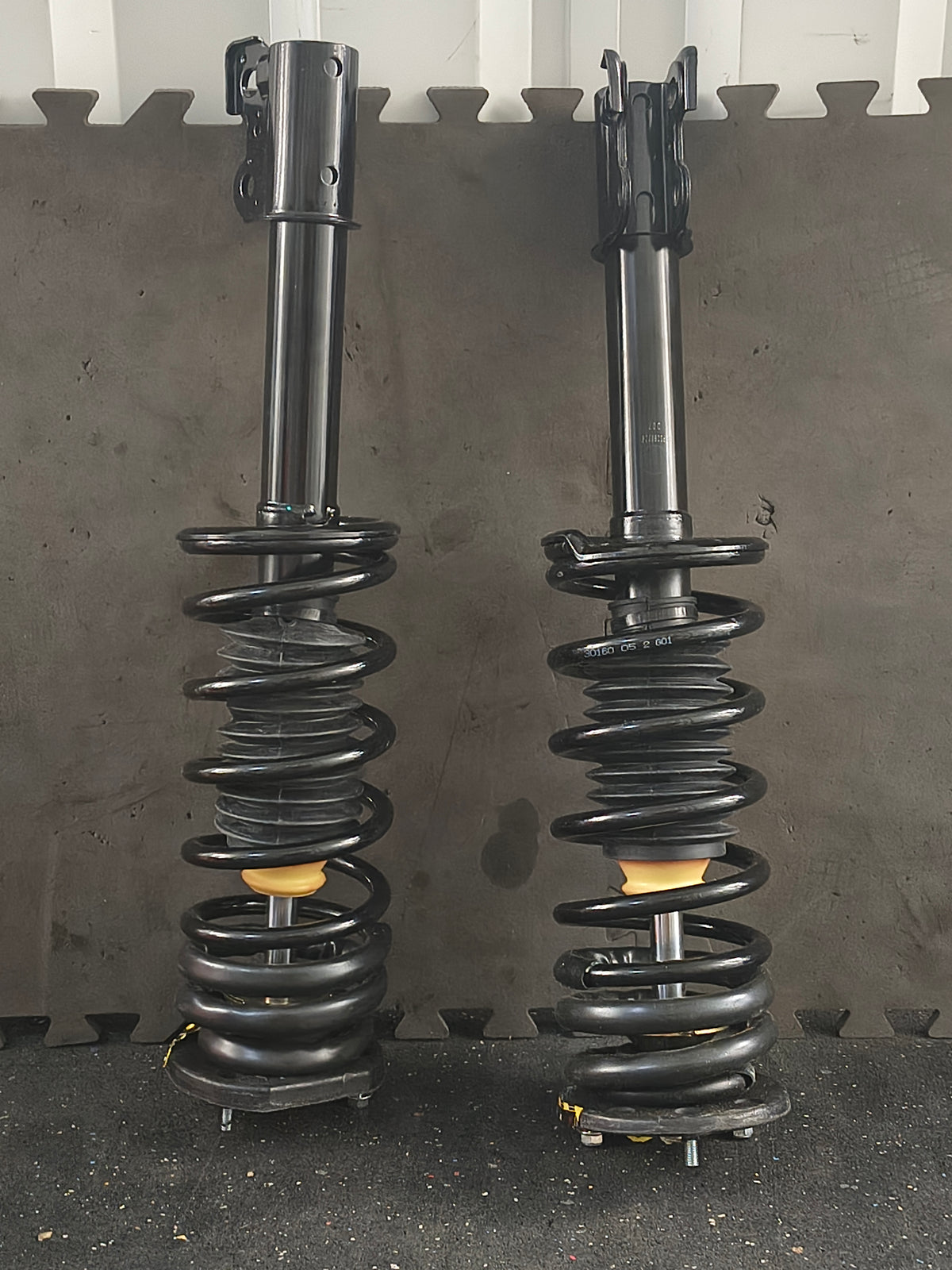 1991–2002 Saturn S-Series Rear Driver & Passenger Side Complete Loaded Strut Assemblies Set (FWD) 🚘🔧