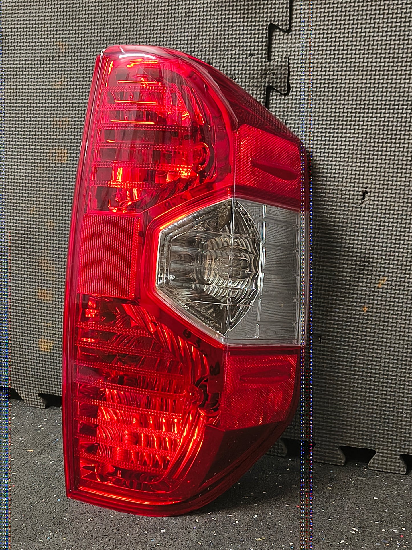 2014–2021 Toyota Tundra Passenger Side Halogen Tail Light Assembly 🚘🏮