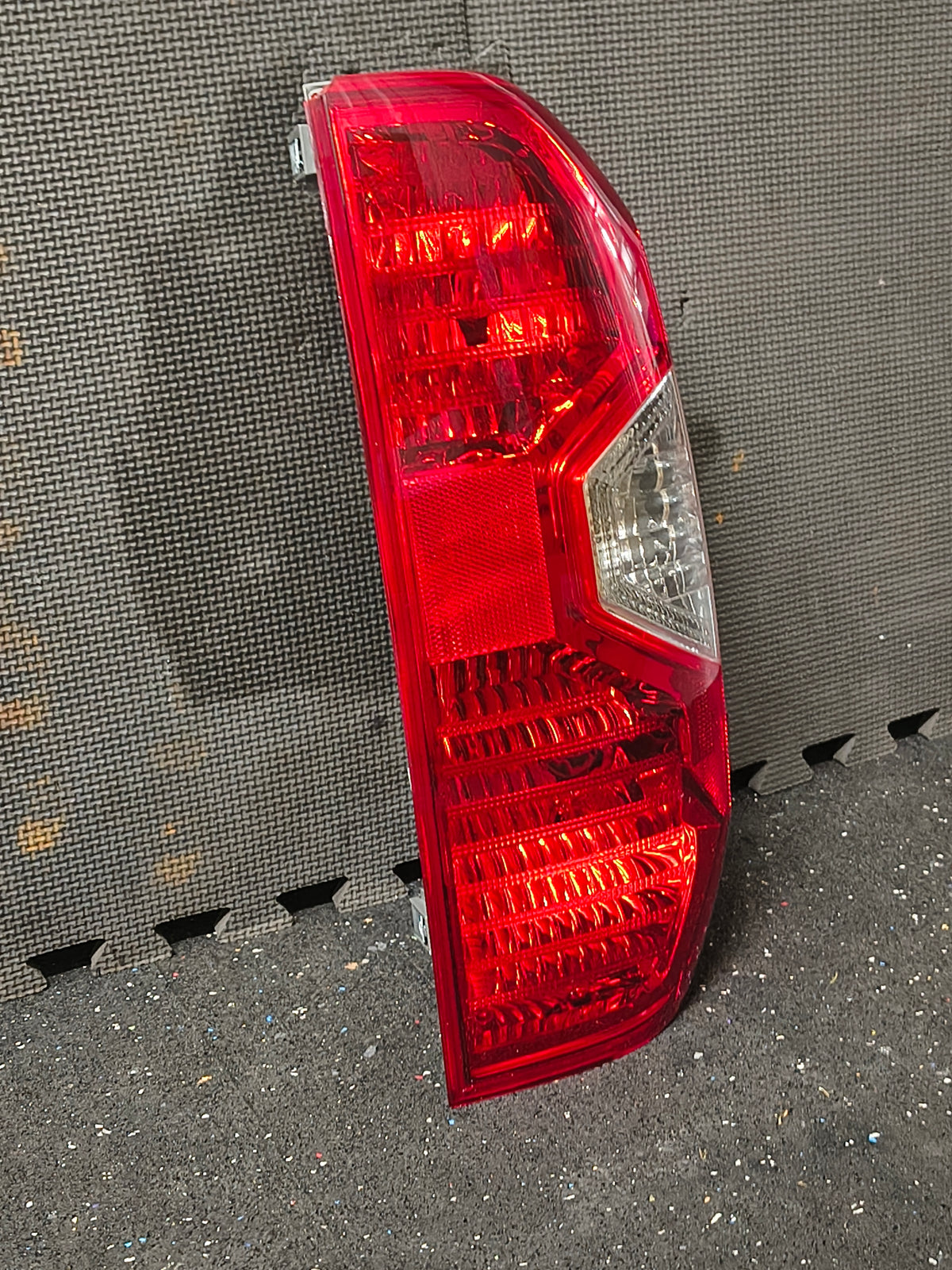 2014–2021 Toyota Tundra Passenger Side Halogen Tail Light Assembly 🚘🏮