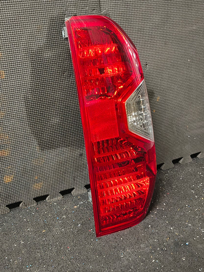 2014–2021 Toyota Tundra Passenger Side Halogen Tail Light Assembly 🚘🏮
