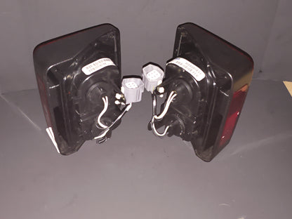 2007–2018 Jeep Wrangler Driver & Passenger Side Halogen Tail Light Pair 🚘💡