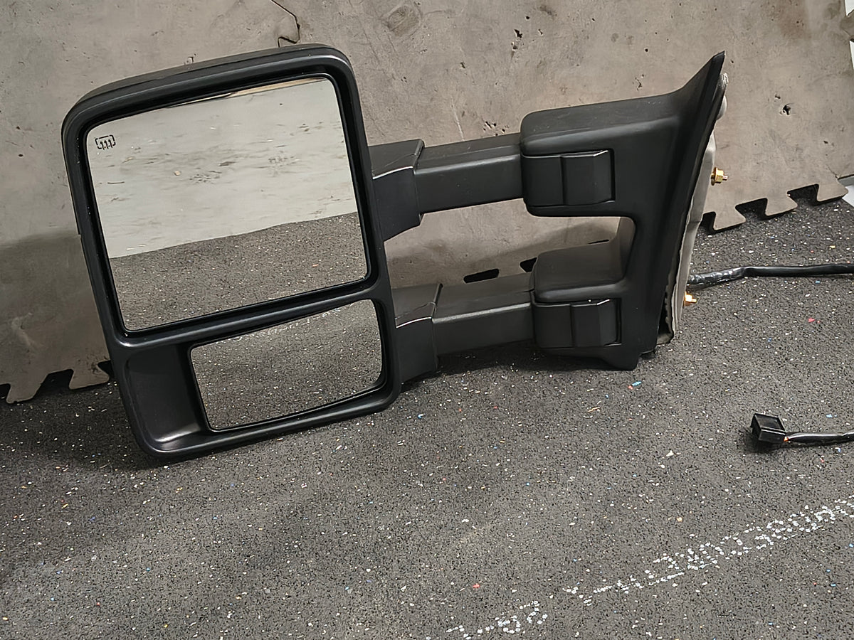 2008–2016 Ford F-250 / F-350 / F-450 / F-550 Super Duty Driver Side Towing Mirror 🚘⚡