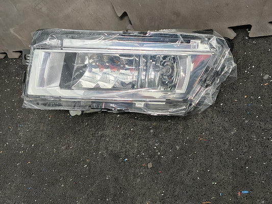 2012–2015 Volkswagen Passat Driver & Passenger Side Halogen Fog Light Pair 🌫️