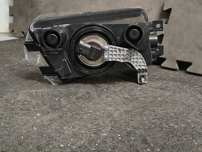 2012–2015 Volkswagen Passat Driver & Passenger Side Halogen Fog Light Pair 🌫️