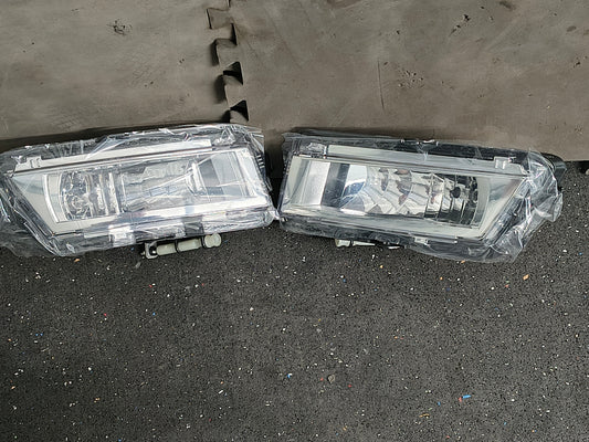 2012–2015 Volkswagen Passat Driver & Passenger Side Halogen Fog Light Pair 🌫️