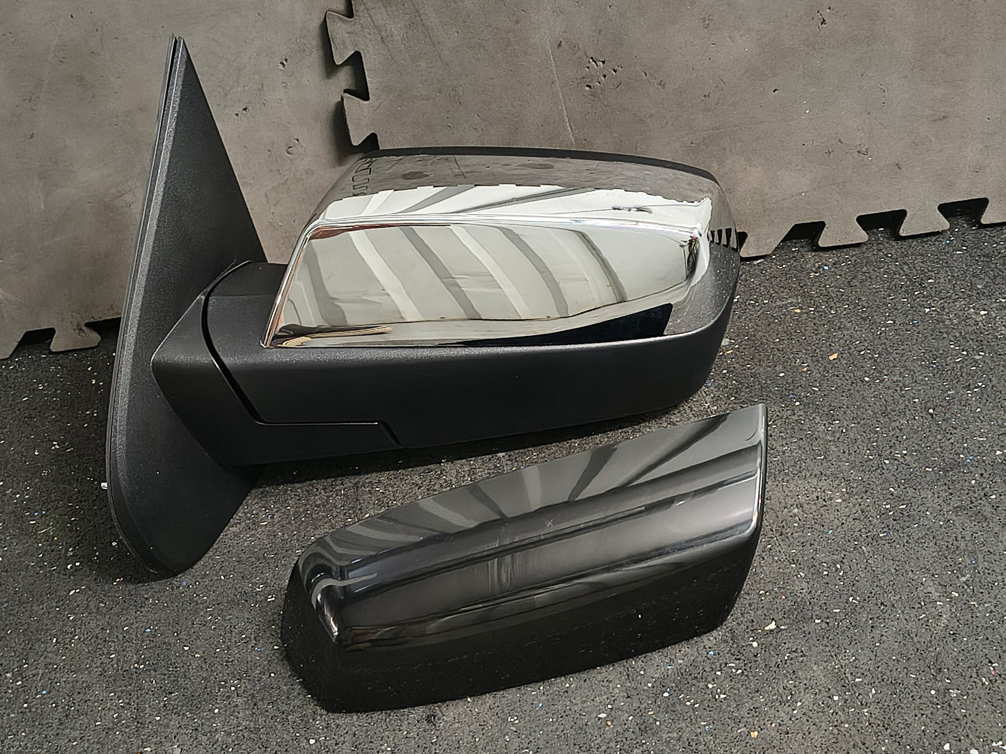2014–2019 Chevrolet Silverado & GMC Sierra Driver Side Power Folding Mirror 🪞⚡