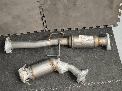 2000–2004 Toyota Tacoma 3.4L V6 Front & Rear Catalytic Converter Set 🚗⚡