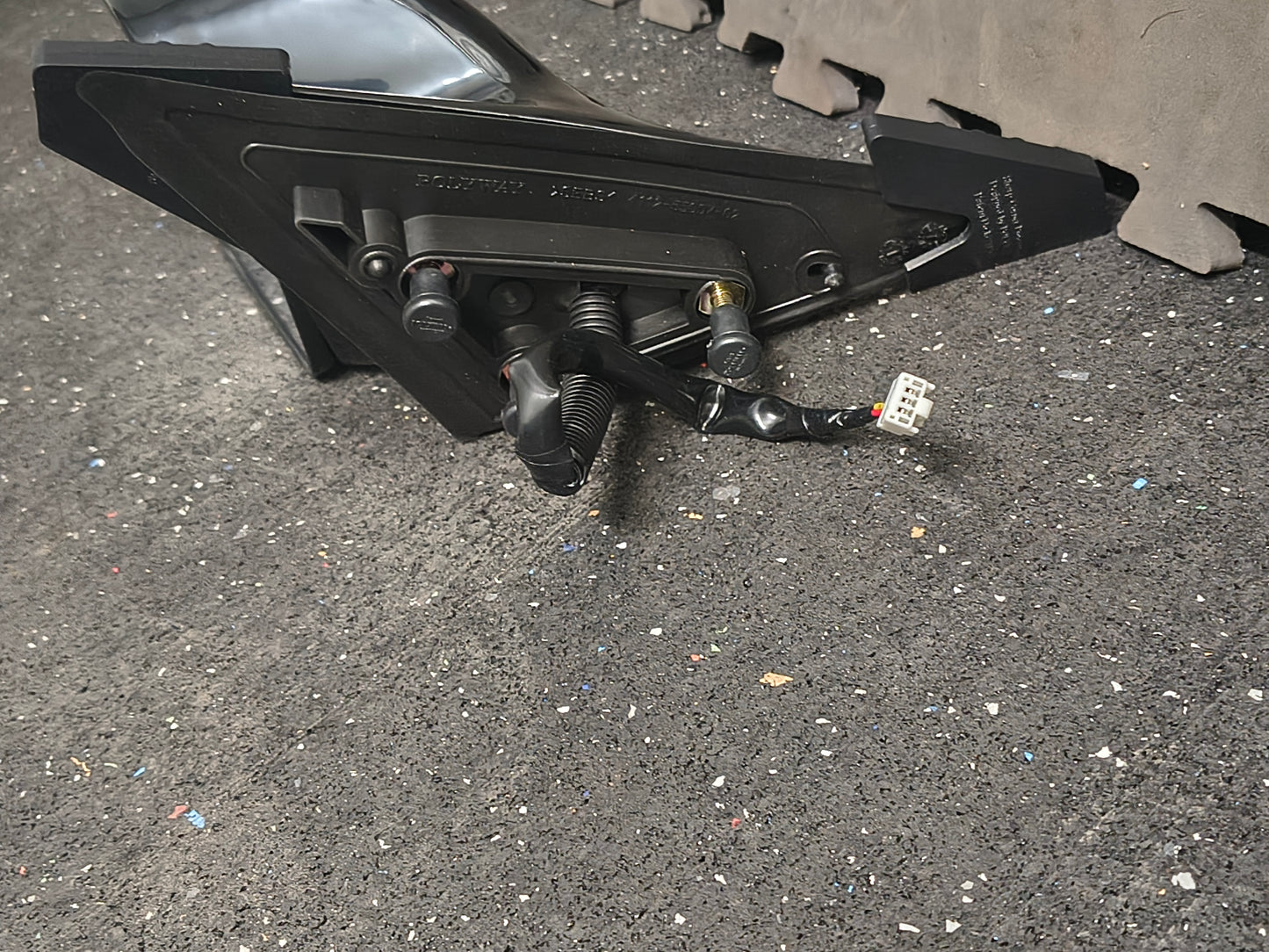 2000–2004 Toyota Avalon Driver Side Power Mirror 🚘🪞
