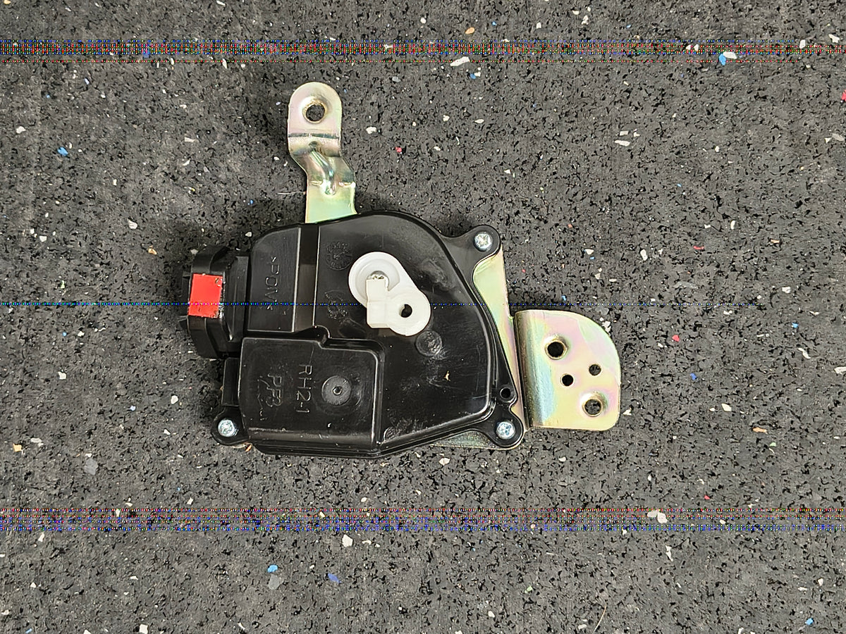 2006–2011 Hyundai Accent / Kia Rio Front Driver Side Door Lock Actuator 🚘⚙️