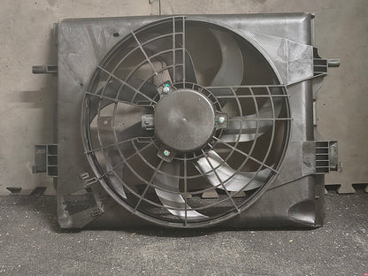 2018–2023 Nissan Kicks / 2020–2024 Nissan Versa Radiator & Condenser Fan Assembly 🚘⚙️