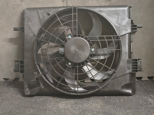 2018–2023 Nissan Kicks / 2020–2024 Nissan Versa Radiator & Condenser Fan Assembly 🚘⚙️
