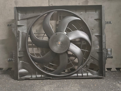 2018–2023 Nissan Kicks / 2020–2024 Nissan Versa Radiator & Condenser Fan Assembly 🚘⚙️