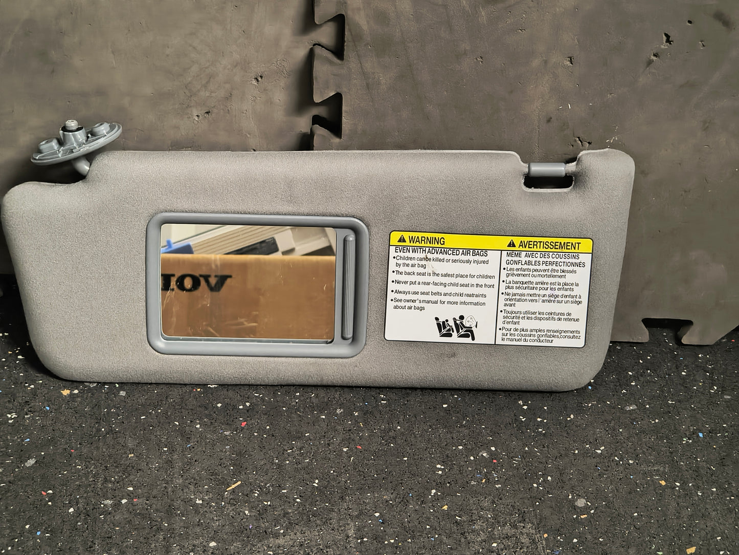 2005-2015 Toyota Tacoma Driver Side Sun Visor Gray (RT42170012) 🚗☀️