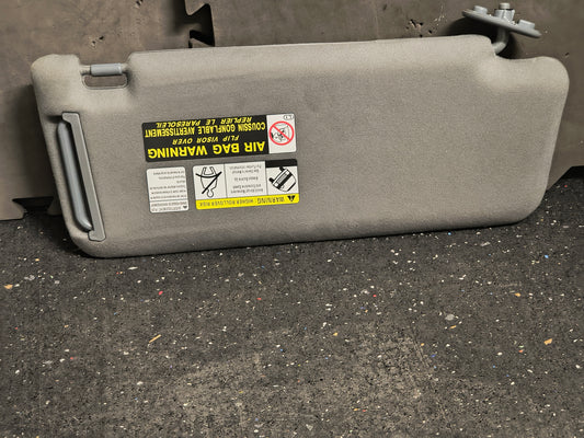 2005-2015 Toyota Tacoma Driver Side Sun Visor Gray (RT42170012) 🚗☀️