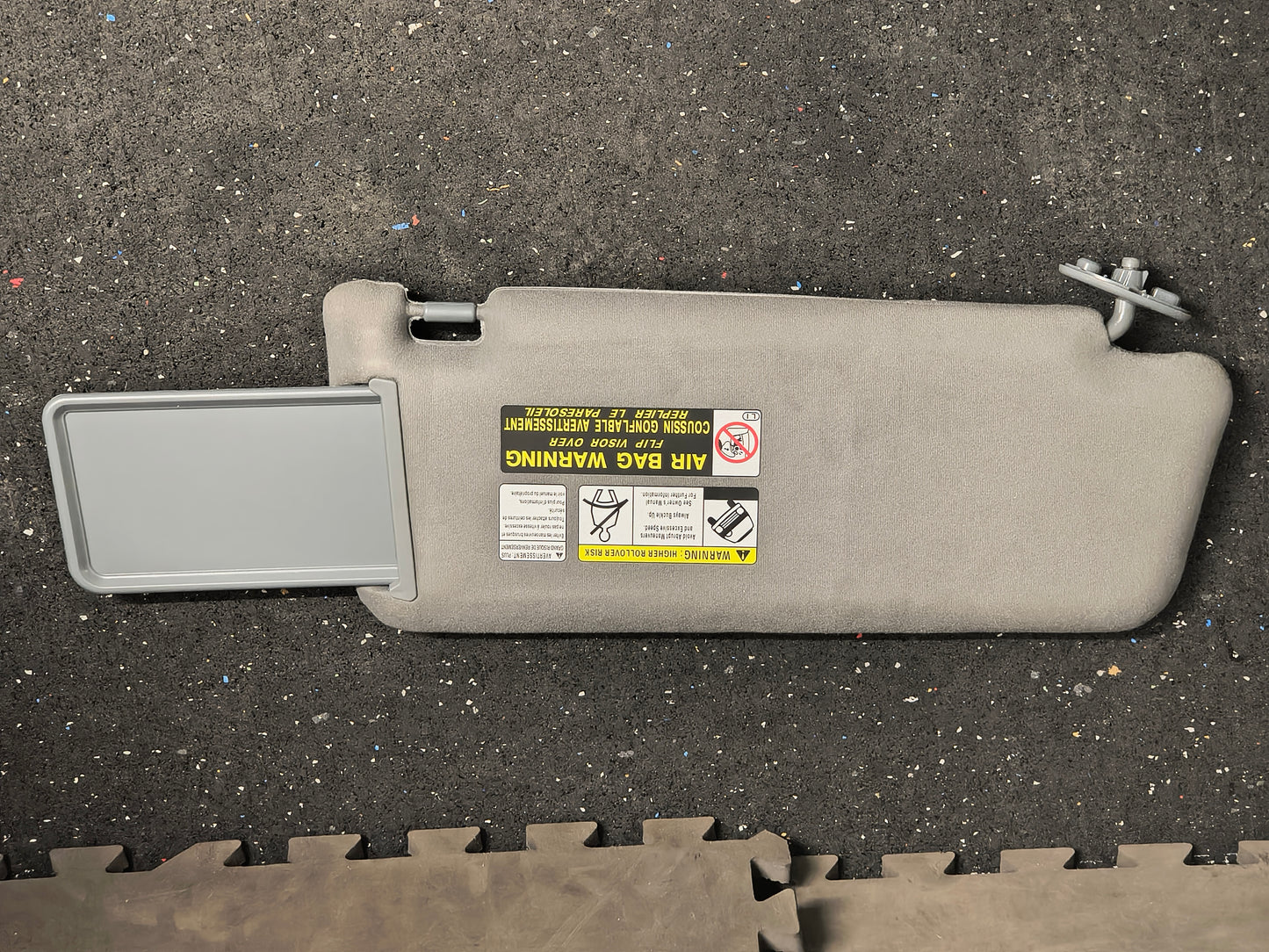 2005-2015 Toyota Tacoma Driver Side Sun Visor Gray (RT42170012) 🚗☀️