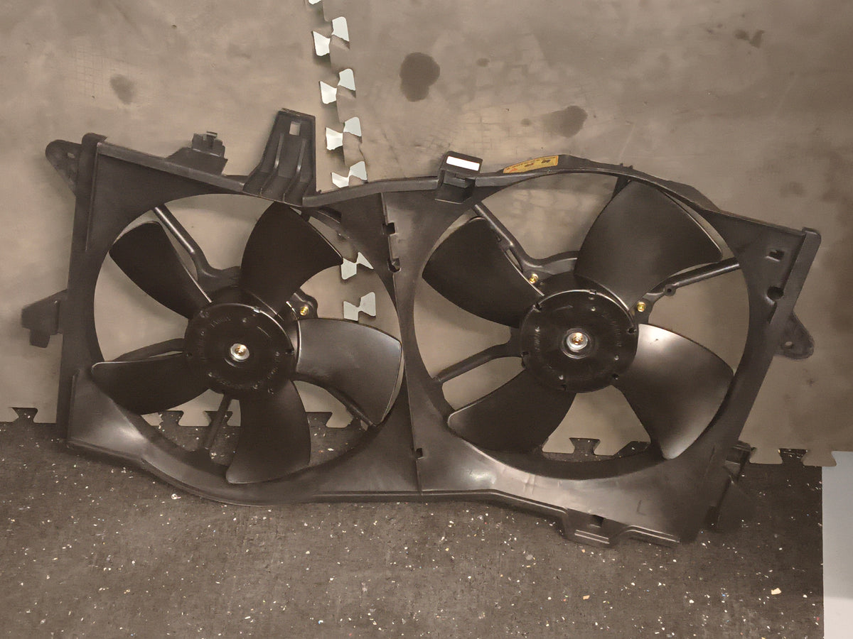 2002–2006 Mazda MPV Dual Radiator & Condenser Fan Assembly (w/o Tow Package) 🚘⚙️