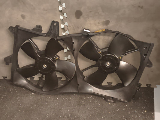 2002–2006 Mazda MPV Dual Radiator & Condenser Fan Assembly (w/o Tow Package) 🚘⚙️