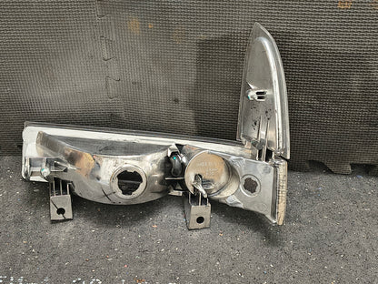 2000–2005 Ford Excursion & 1999–2004 F-250 / F-350 / F-450 / F-550 Super Duty Driver & Passenger Side Corner Light Set 🚘💡