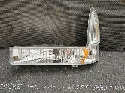 2000–2005 Ford Excursion & 1999–2004 F-250 / F-350 / F-450 / F-550 Super Duty Driver & Passenger Side Corner Light Set 🚘💡