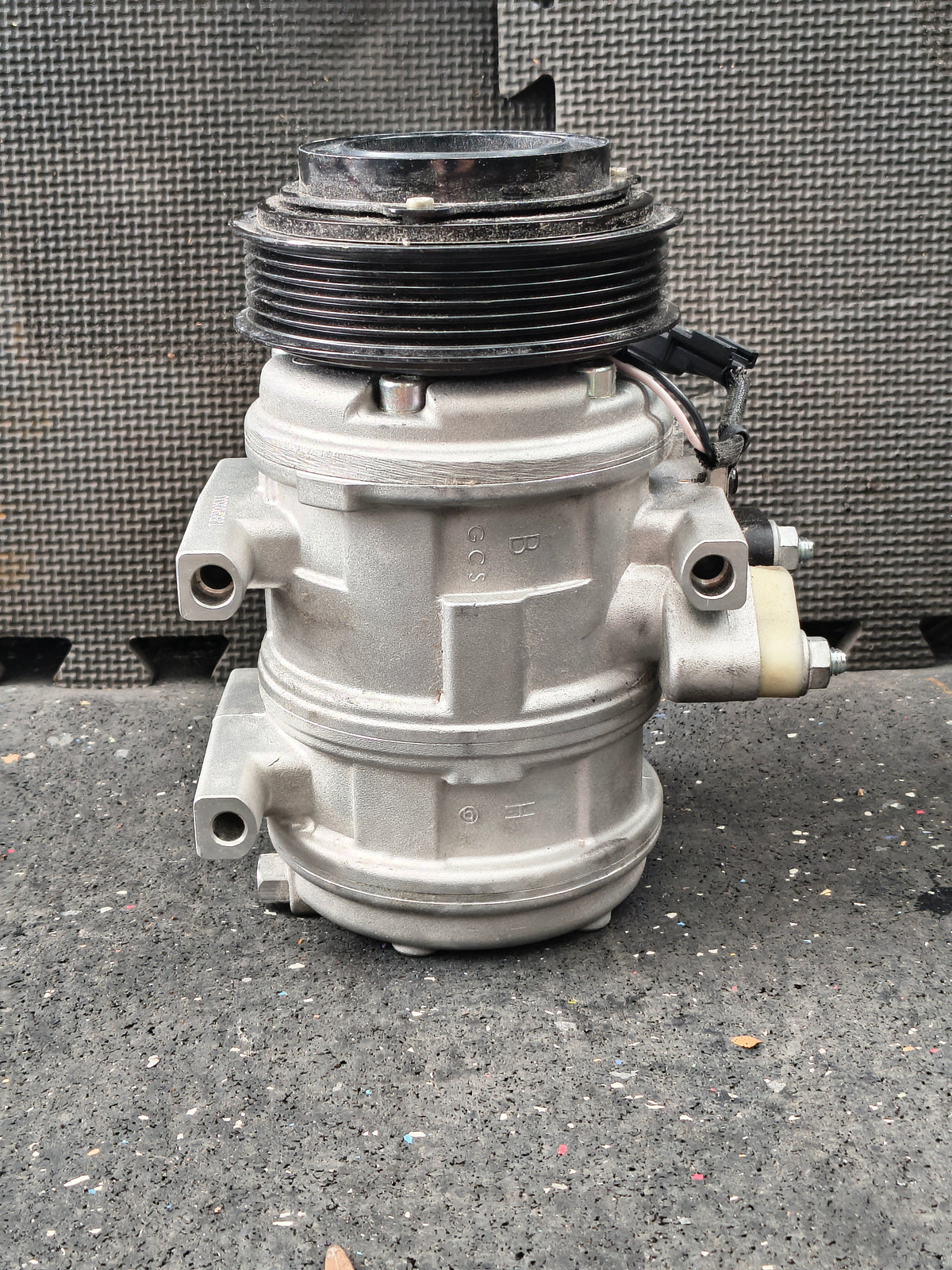 1999–2002 Chevrolet, GMC & Cadillac A/C Compressor Assembly with Clutch (HU6 Type / 4-Groove Pulley) ❄️🚗