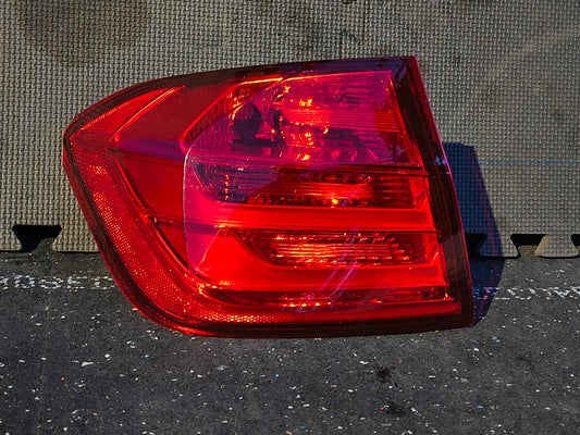 2012–2015 BMW 3 Series Driver Side Outer Tail Light Assembly (F30 Sedan / Halogen, Without Bulb) 🚘💡