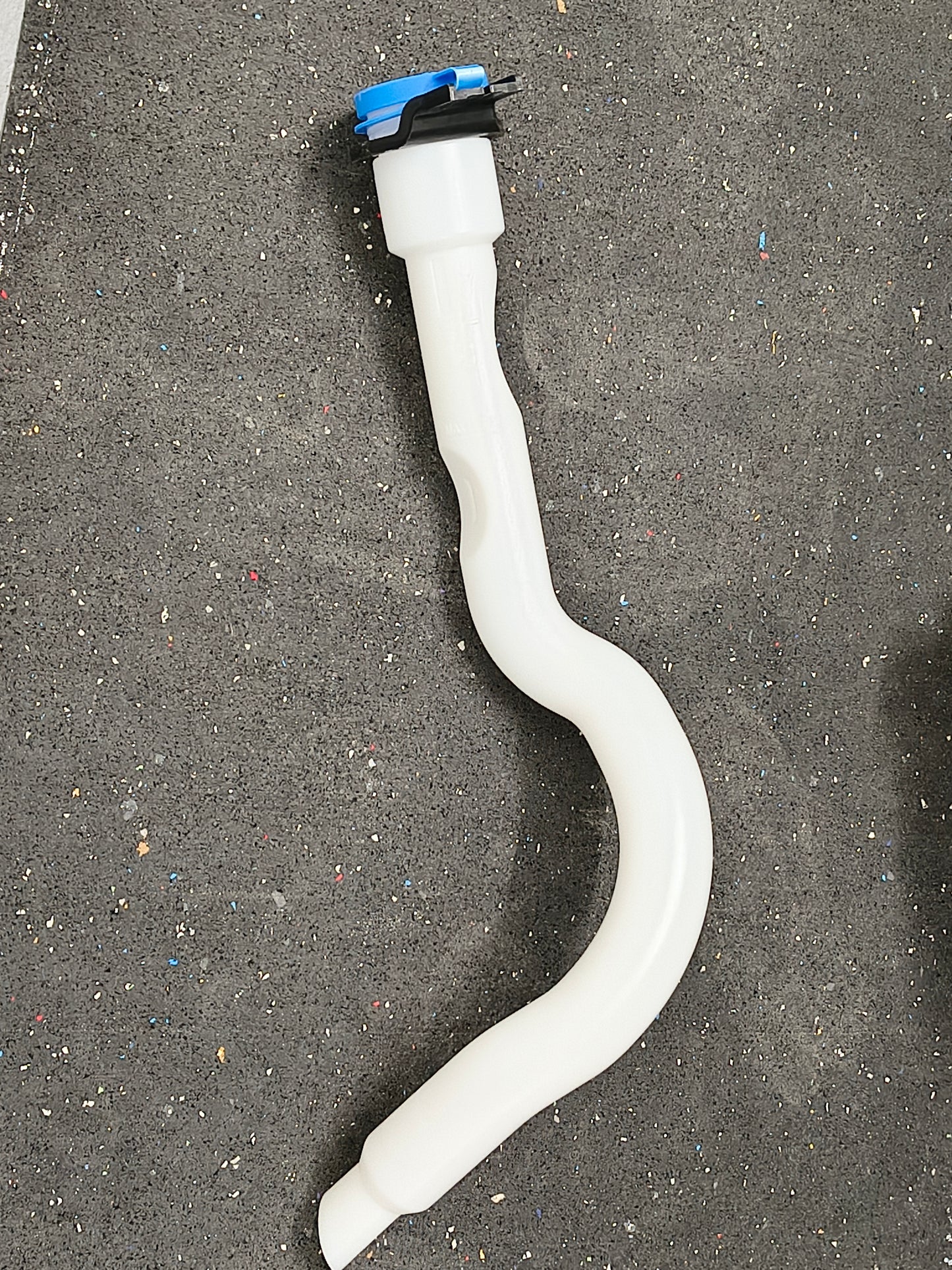 2015–2025 Ford Transit Full-Size Van Windshield Washer Reservoir Assembly with Pump (With Surround View Camera) 🚘💦