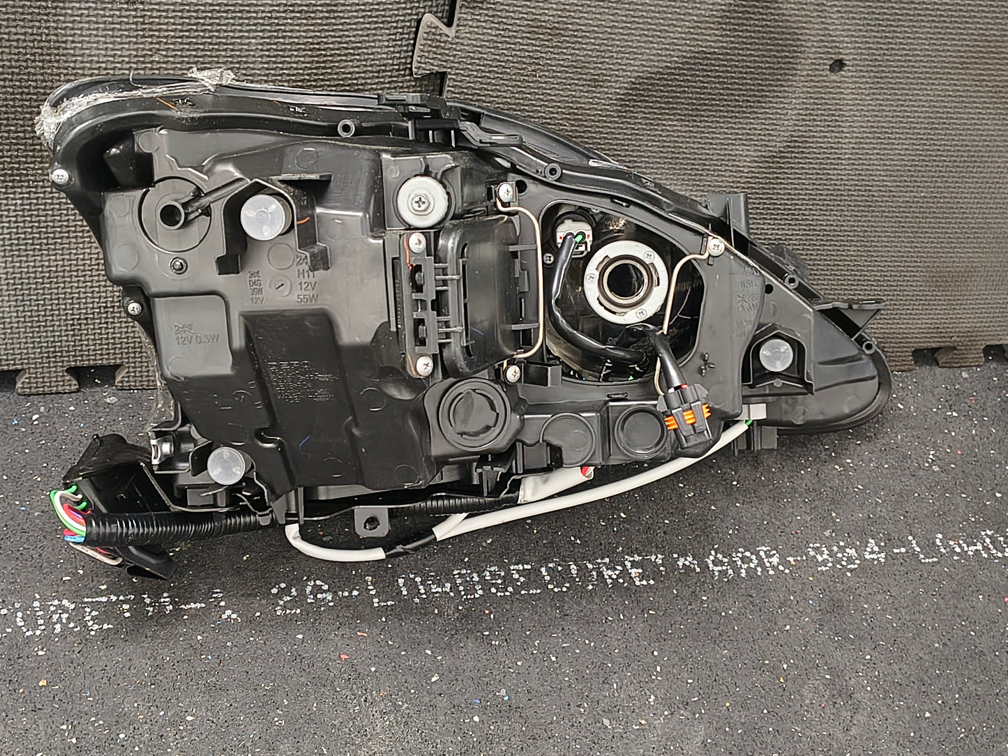 2006–2010 Lexus IS250 & IS350 Driver & Passenger Side Headlight Pair Assembly (Halogen) 🚘💡1284872228688