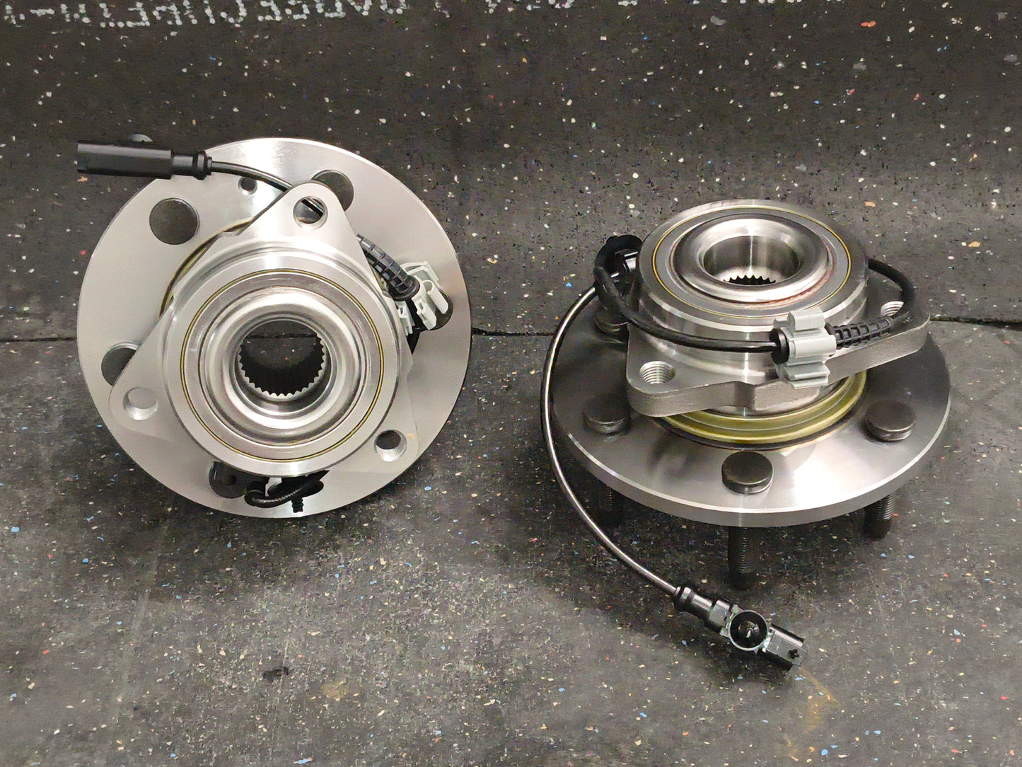 2007–2014 Chevy Silverado, Suburban, Tahoe, GMC Sierra, Yukon & Cadillac Escalade Front Wheel Hub & Bearing Assembly 🚘⚡