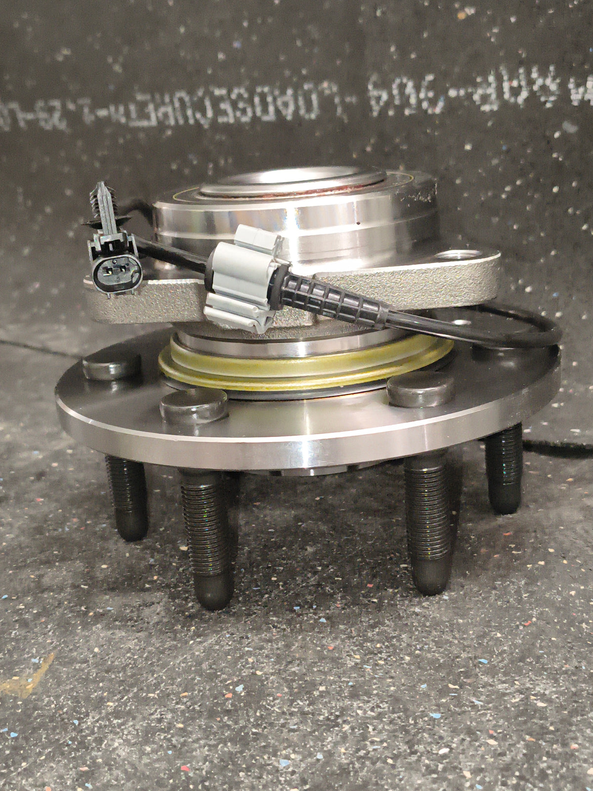 2007–2014 Chevy Silverado, Suburban, Tahoe, GMC Sierra, Yukon & Cadillac Escalade Front Wheel Hub & Bearing Assembly 🚘⚡
