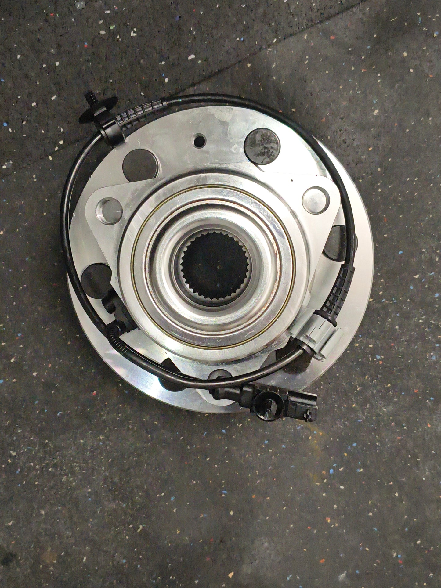 2007–2014 Chevy Silverado, Suburban, Tahoe, GMC Sierra, Yukon & Cadillac Escalade Front Wheel Hub & Bearing Assembly 🚘⚡