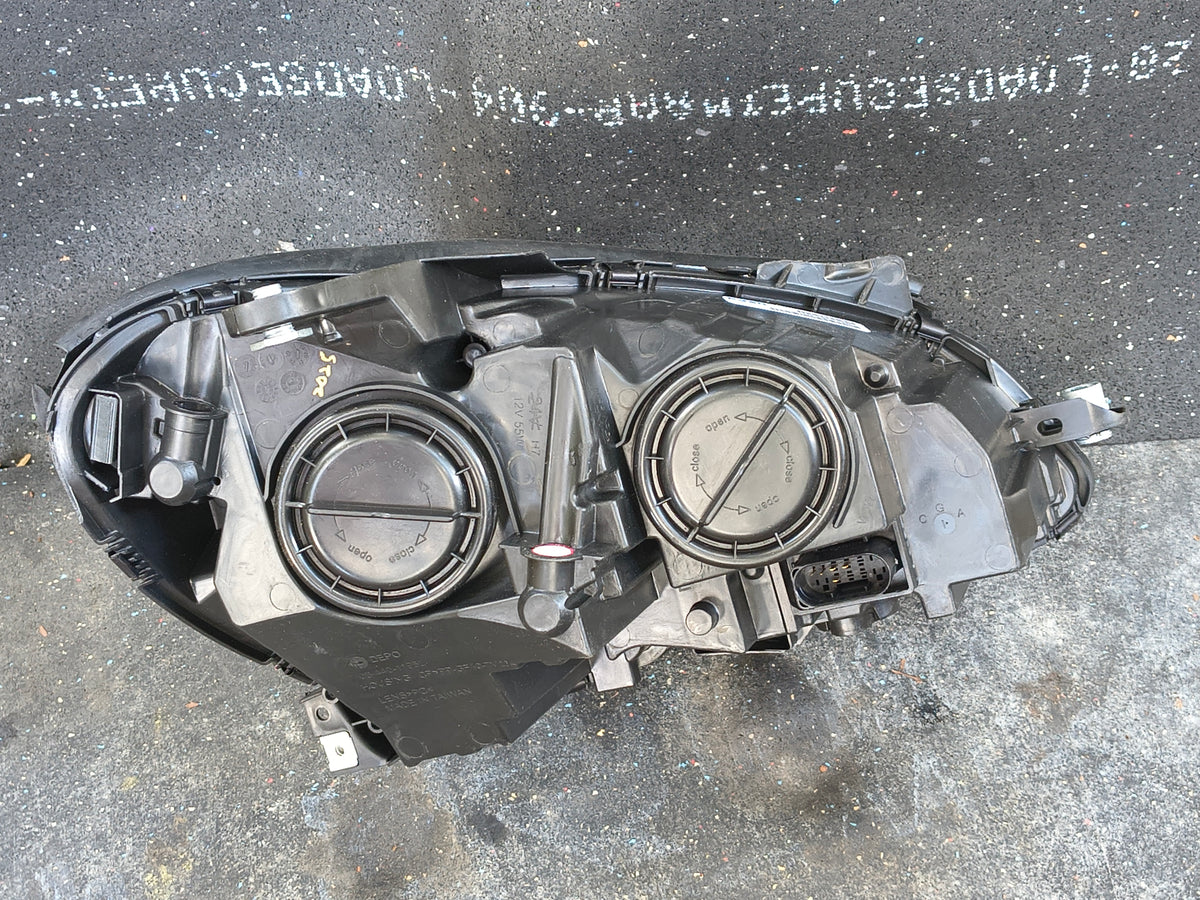 2012–2014 Mercedes-Benz C-Class & C63 AMG Driver Side Halogen Headlight Assembly (Chrome Interior) 🚘🔻🚨